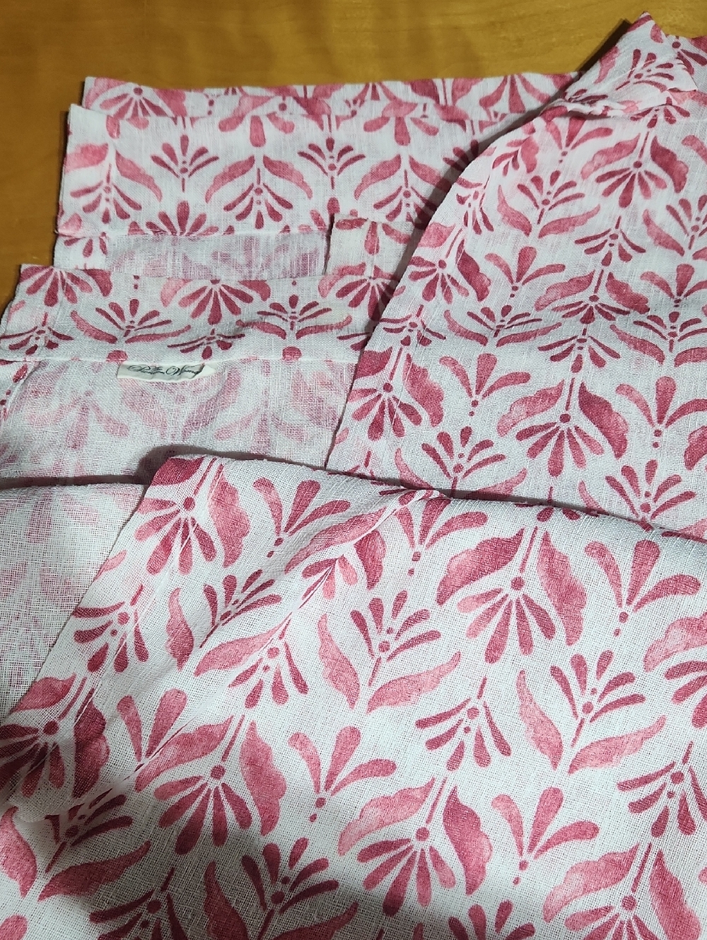 Pioneer Woman Pink Floral Print Semi Sheer Curtain Panels X2 84 Inches